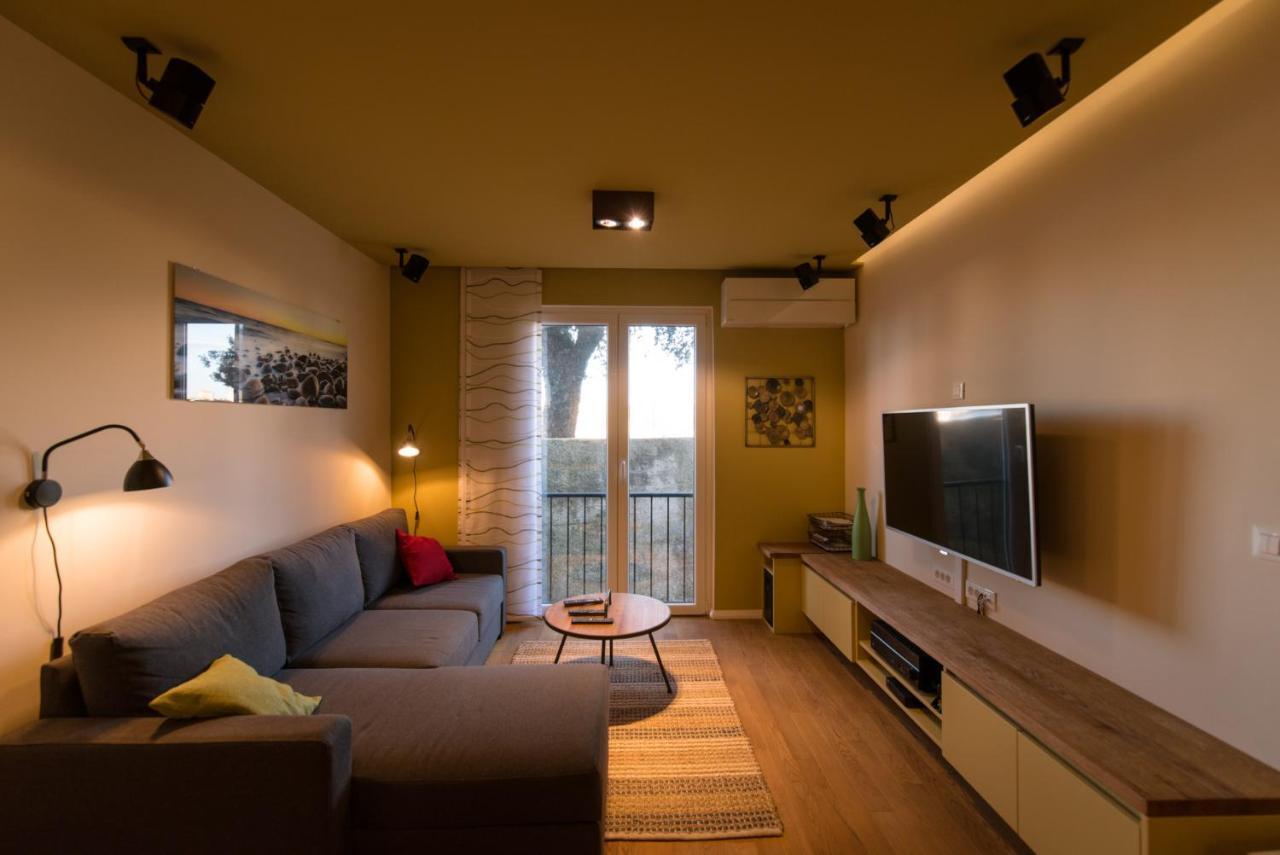 The Wall Apartment Zadar Bagian luar foto
